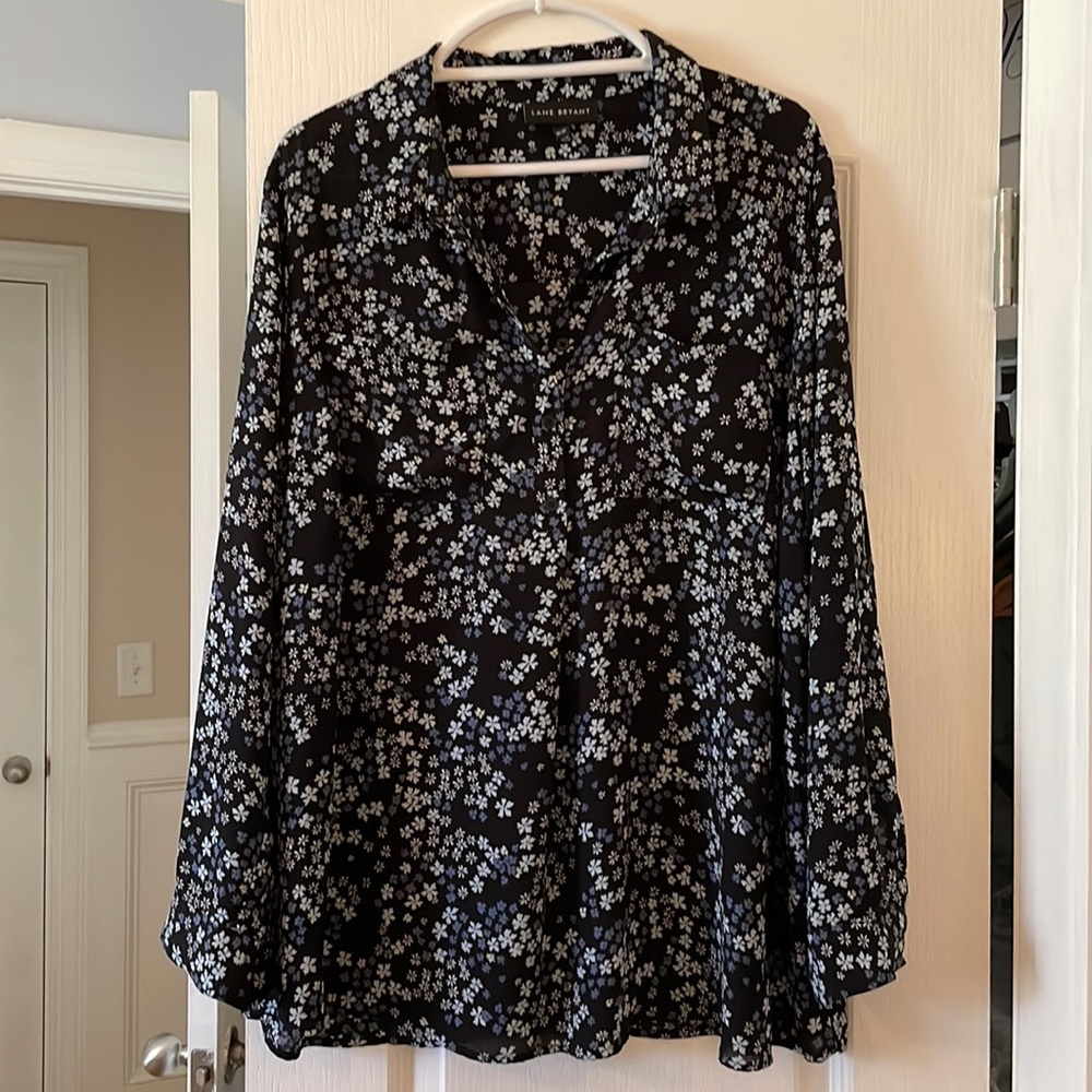 Lane Bryant Blouse in feminine blue floral